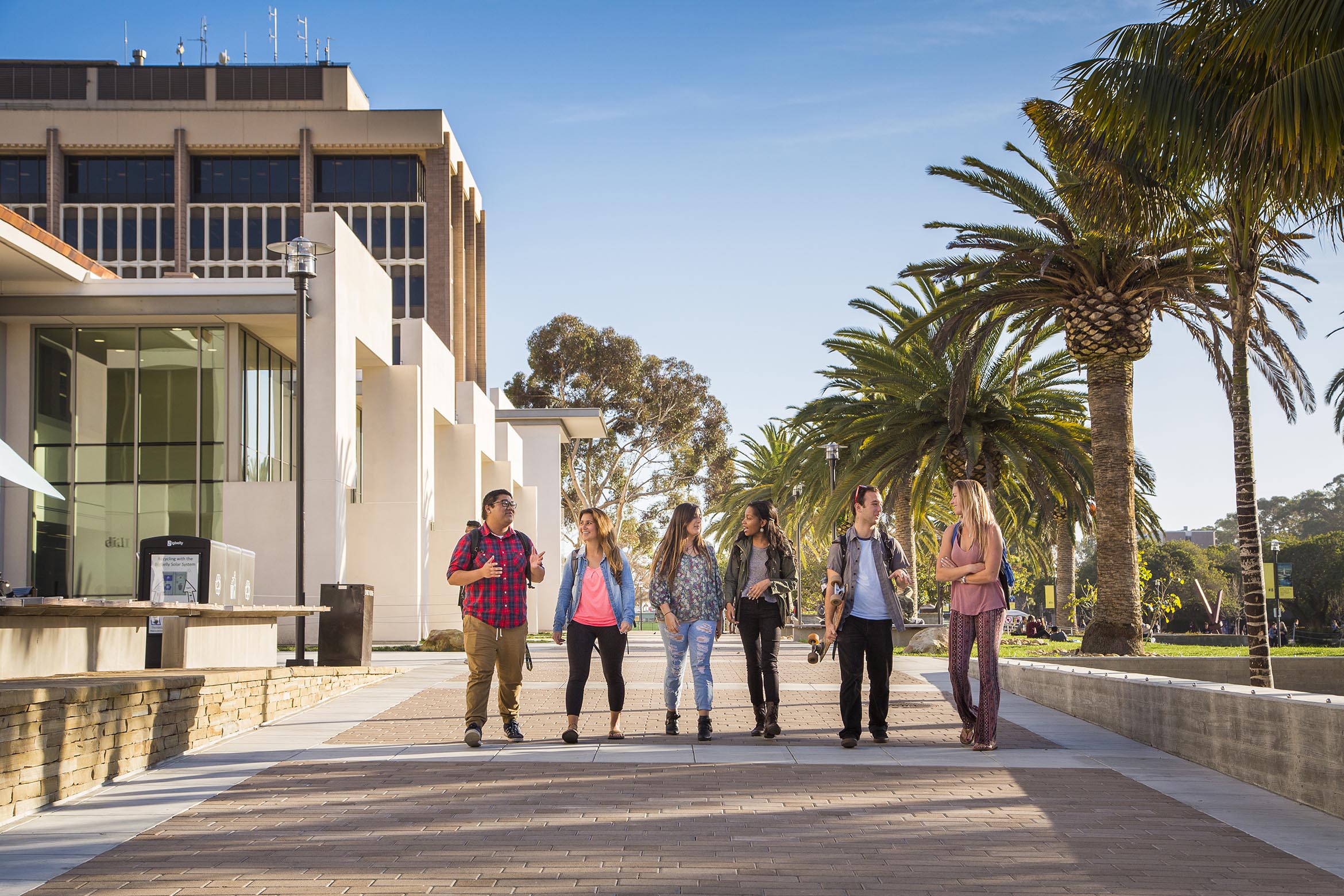 加州大学圣塔芭芭拉分校学校图片
