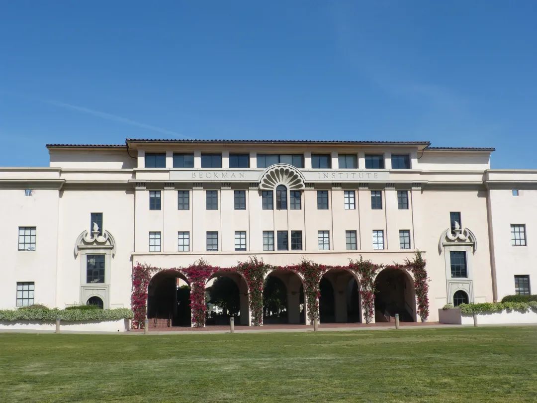 加州理工学院学校图片