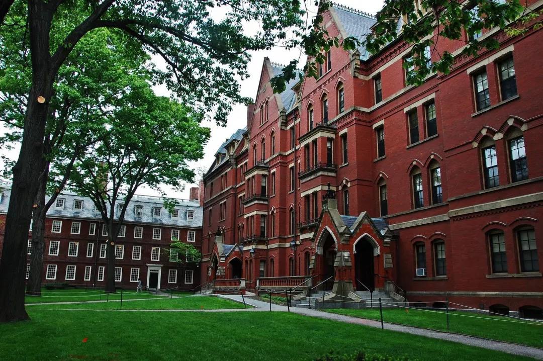 哈佛大学学校图片