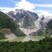 新加坡國立大學研究人員領導的研究表明，亞洲高山水電系統(tǒng)受到氣候變化的威脅