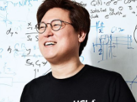 加州大学洛杉矶分校 | 看:Dennis Hong推出了他的机器人队伍
