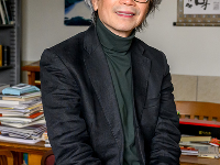 伊利诺伊大学香槟分校 | 这本书描述了香港媒体如何发动亚洲的文化冷战