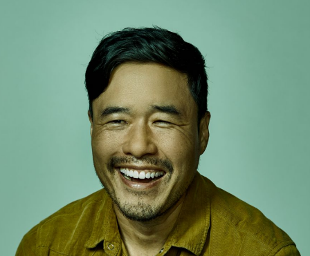 加州大学洛杉矶分校 | 兰德尔公园发表加州大学洛杉矶分校学院毕业典礼演讲