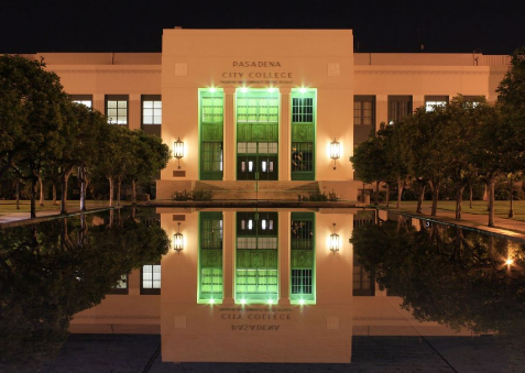 加州大学洛杉矶分校 | 研究敦促扩大加州社区大学学士学位课程