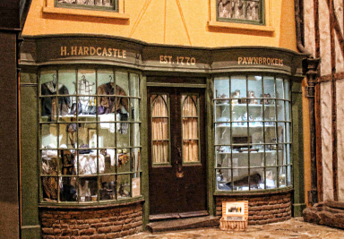 狂赚近50亿，港大惊天逆袭！从亏损46亿到狂赚超百亿，港校这波&ldquo;翻身仗&rdquo;打得漂亮