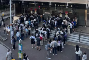 40万学费读"水硕"！教室挤到坐不下，港校校长罕见发声：真的装不下了&hellip;&hellip;